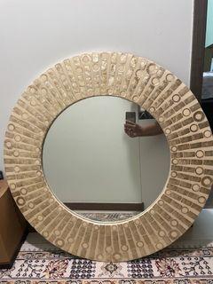 Circle mirror