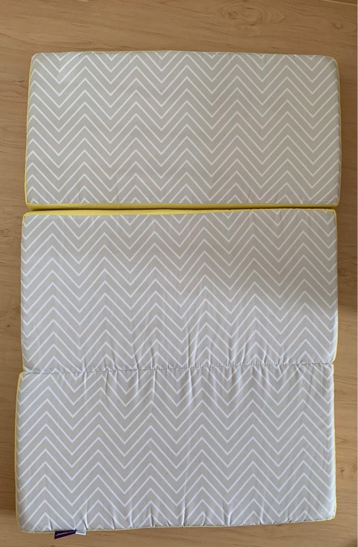 Clevamama ClevaFoam Foldable Travel Cot Mattress, Babies & Kids, Baby