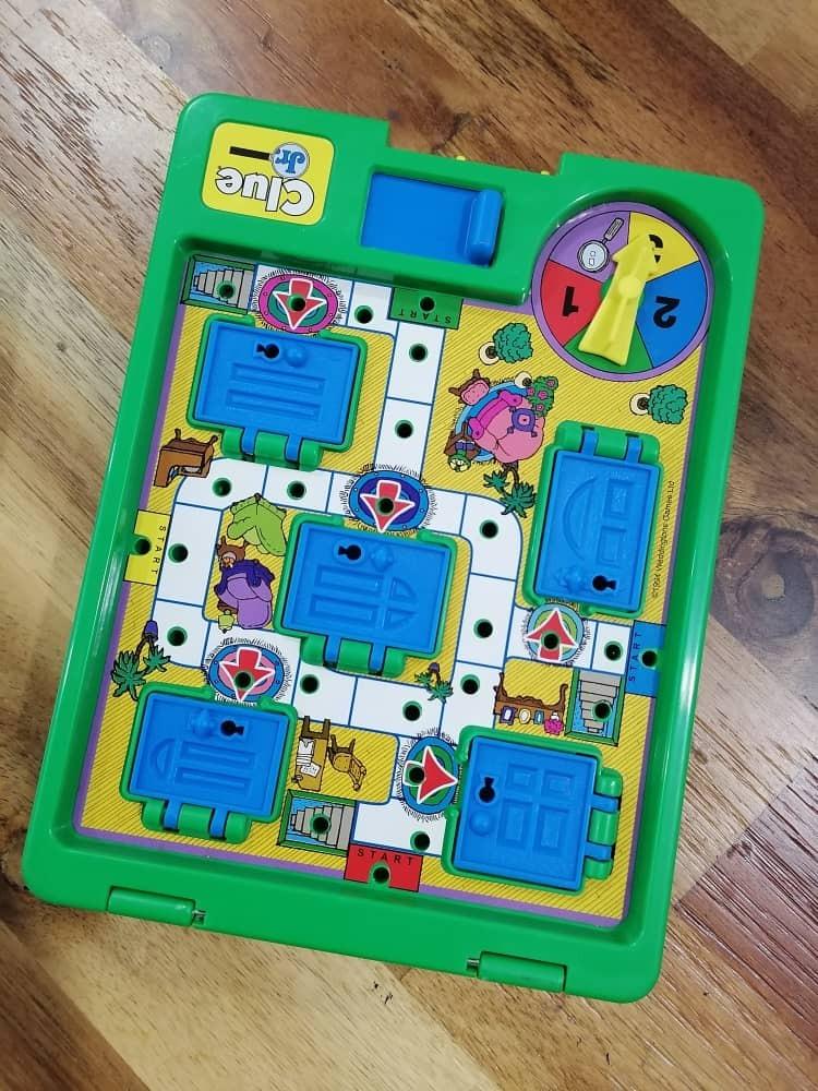 clue-jr-travel-board-game-hobbies-toys-toys-games-on-carousell