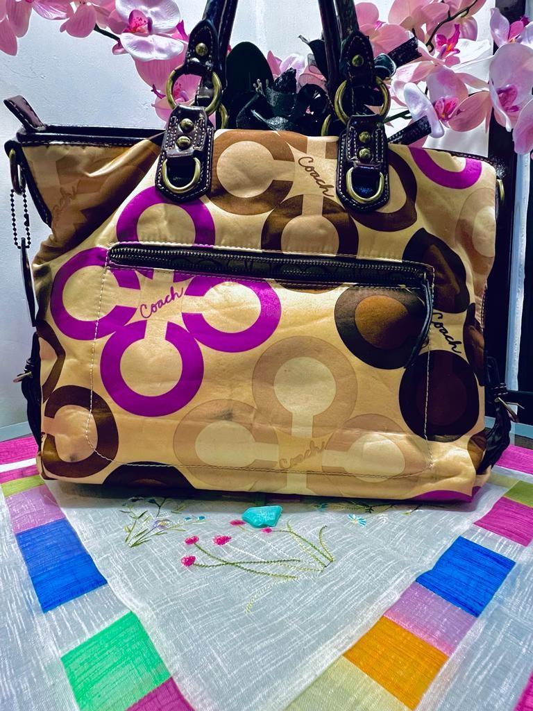 Coach handbeg top