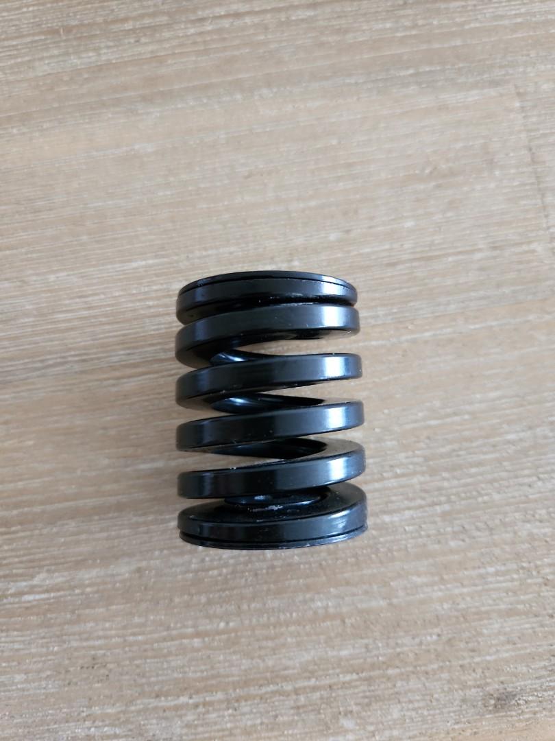 Coiled suspension block, Sports Equipment, Bicycles & Parts, Parts ...