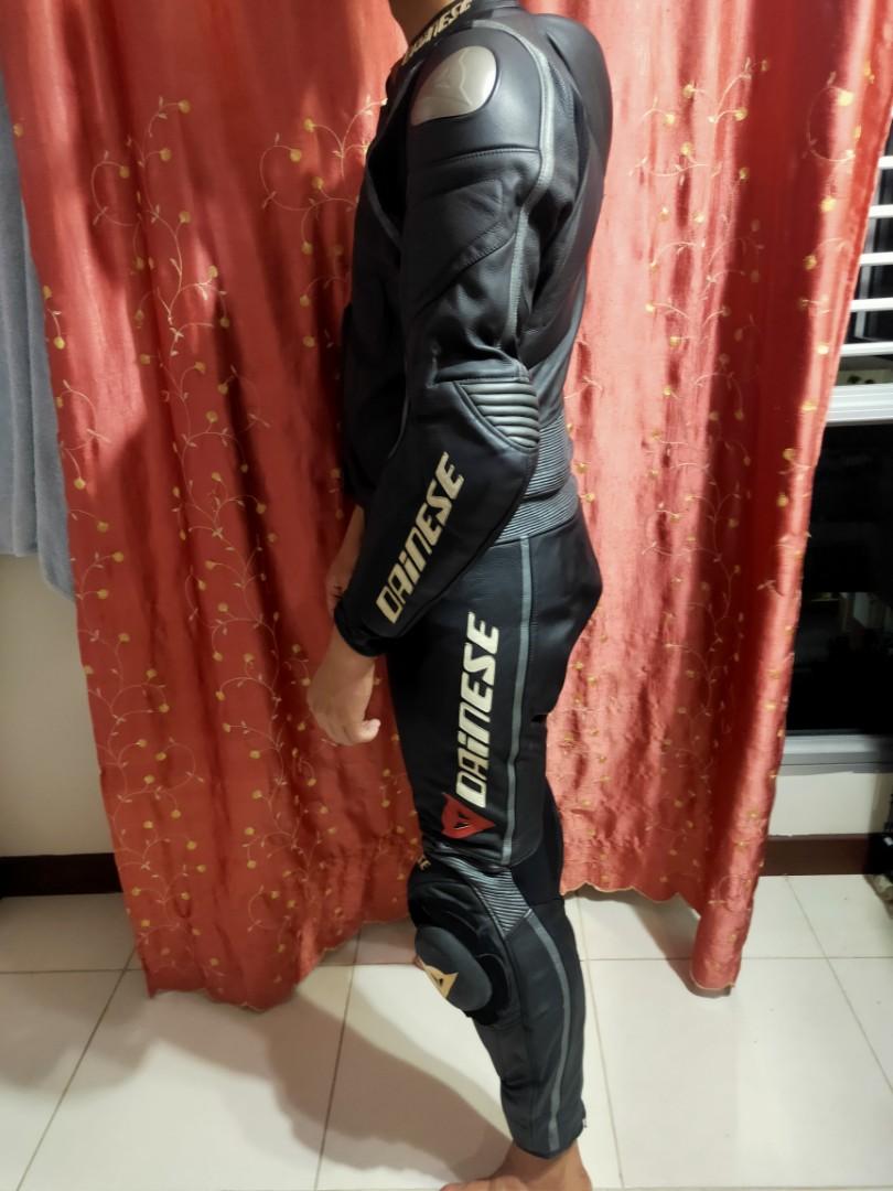 Dainese 2 piece top suit
