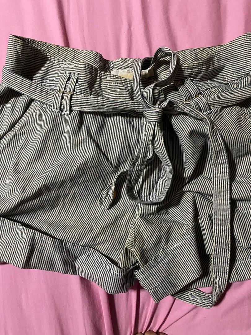 Dark blue shorts, Women's Fashion, Bottoms, Shorts on Carousell