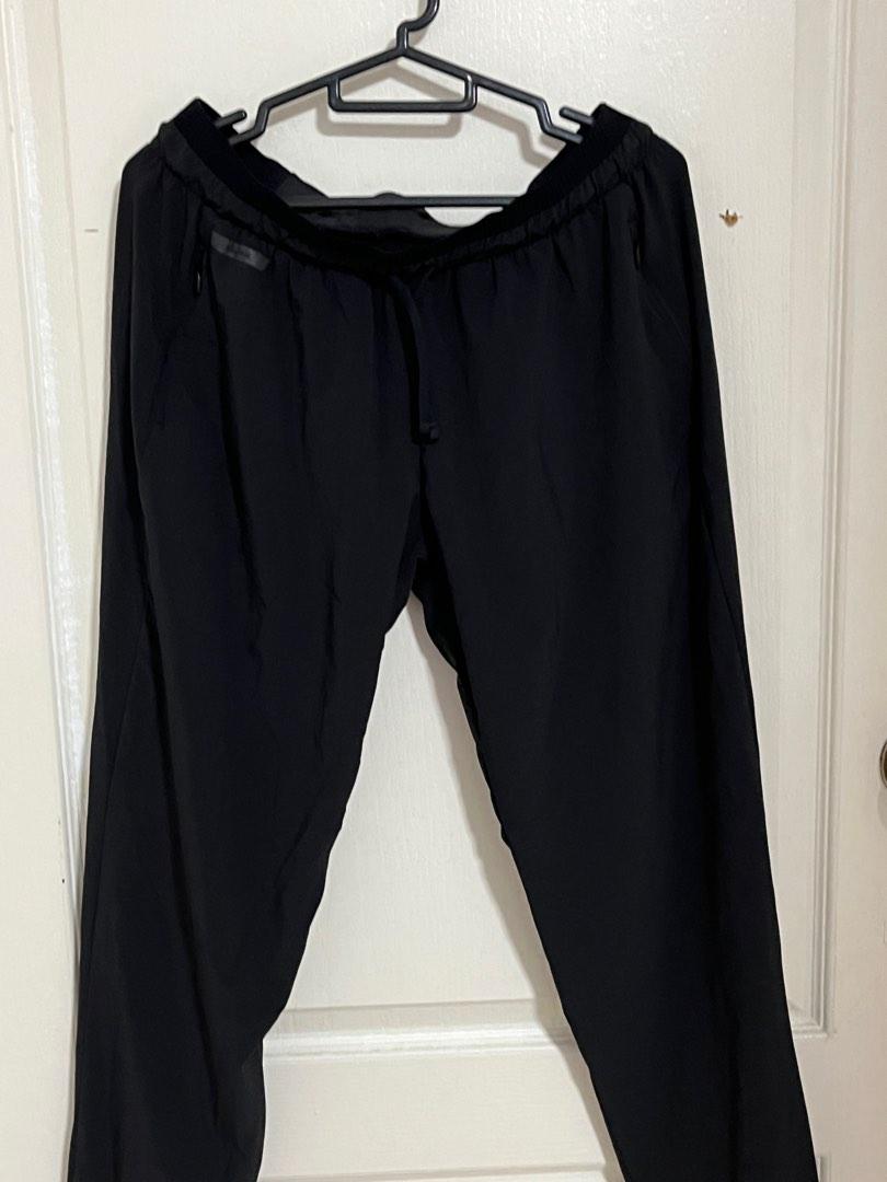 decathlon running pants , black, Women's Fashion, Activewear on Carousell