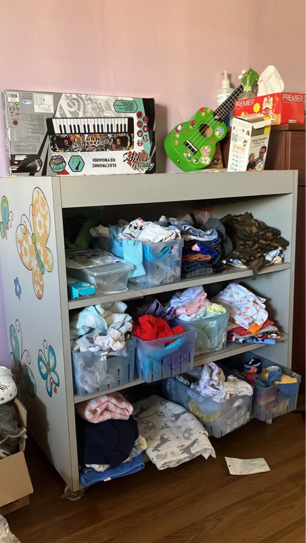 diaper changing stand with shelving, Babies & Kids, Bathing & Changing