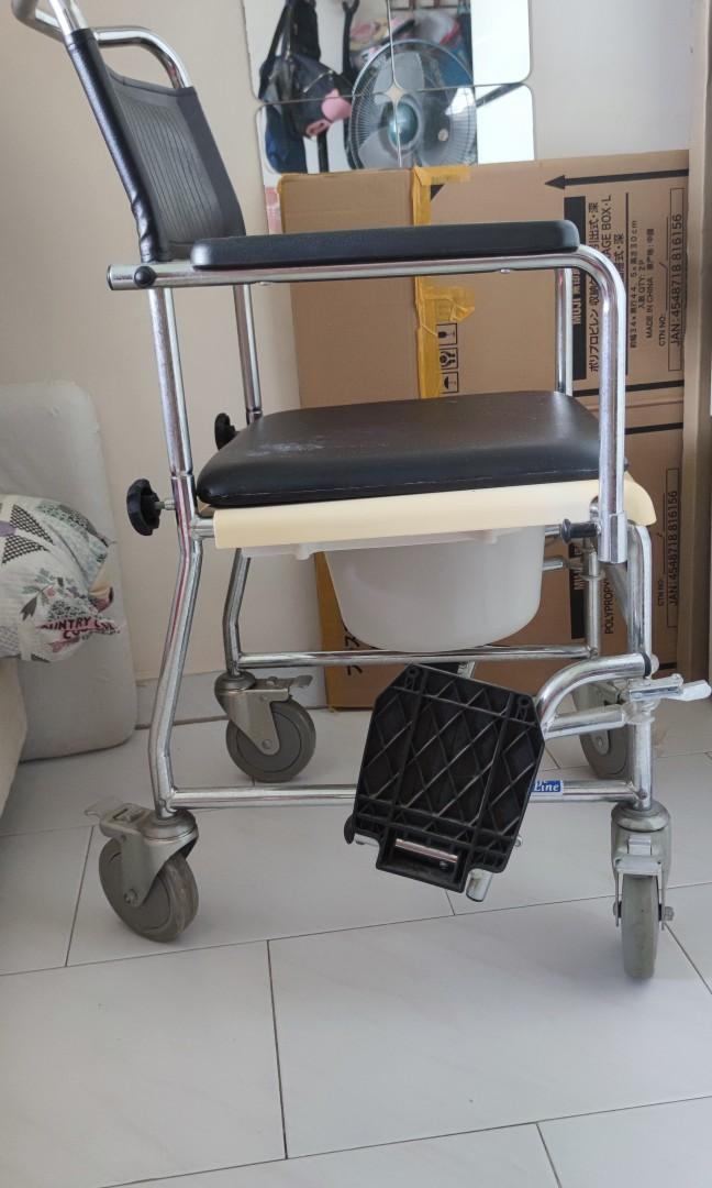 Elderly Wheelchair mobile toilet showering bathing, Health & Nutrition