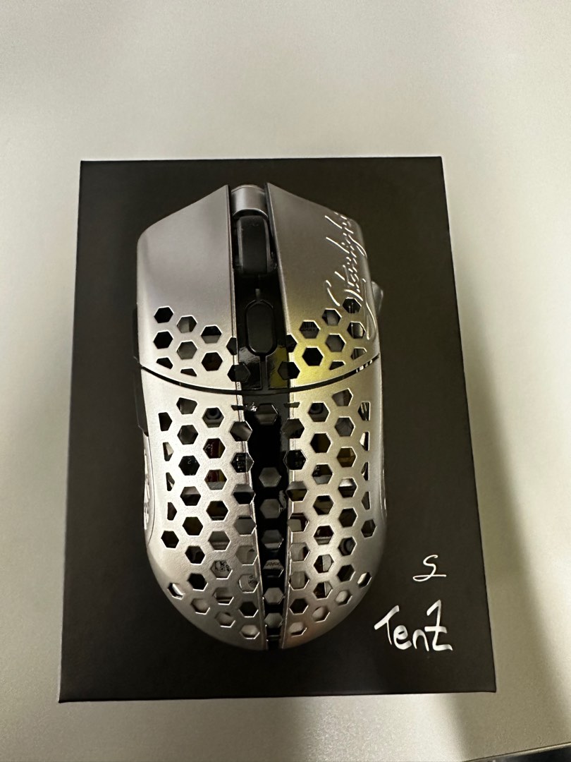 Finalmouse Starlight Pro Tenz Edition (S), Video Gaming, Gaming ...