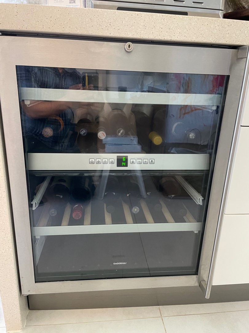 Gaggenau Wine fridge, 家庭電器, 廚房電器, 酒窖及存倉 Carousell