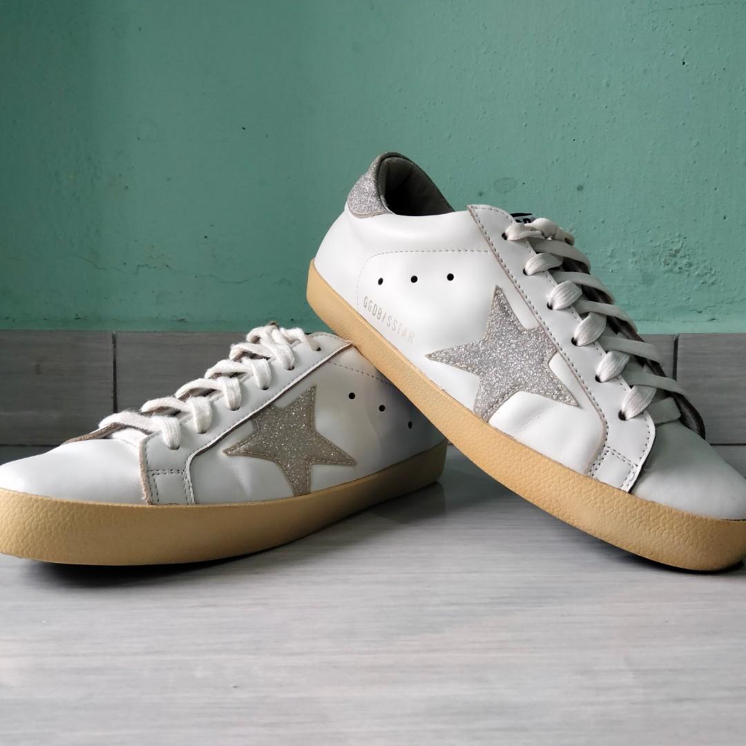 Sepatu GGDB Golden Goose Deluxe Brand Superstars Sneakers, Fesyen Wanita,  Sepatu di Carousell