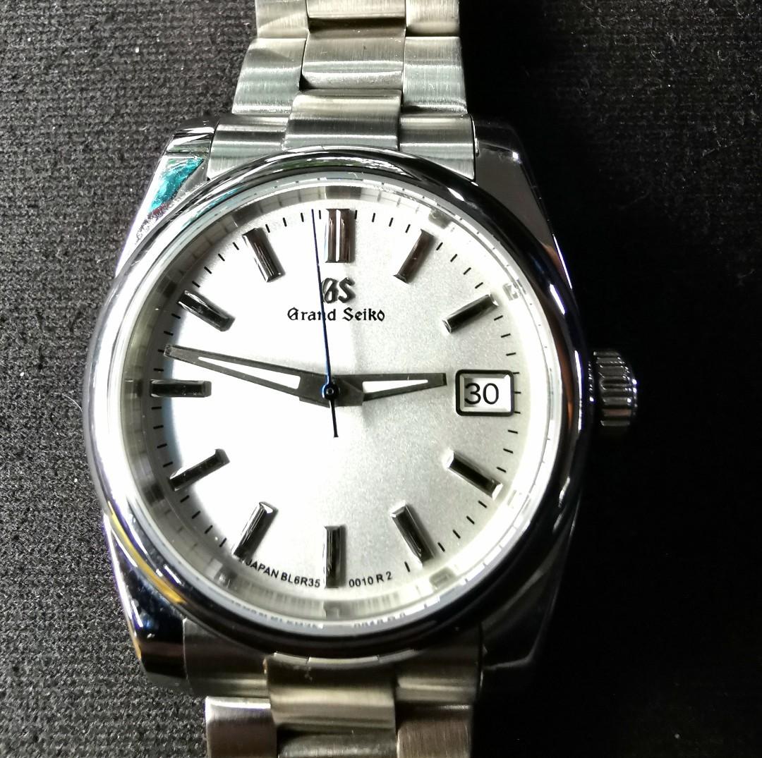 Grand Seiko Mod White Dial 36mm with NH35 Automatic Movement, Men's  Fashion, Watches & Accessories, Watches on Carousell