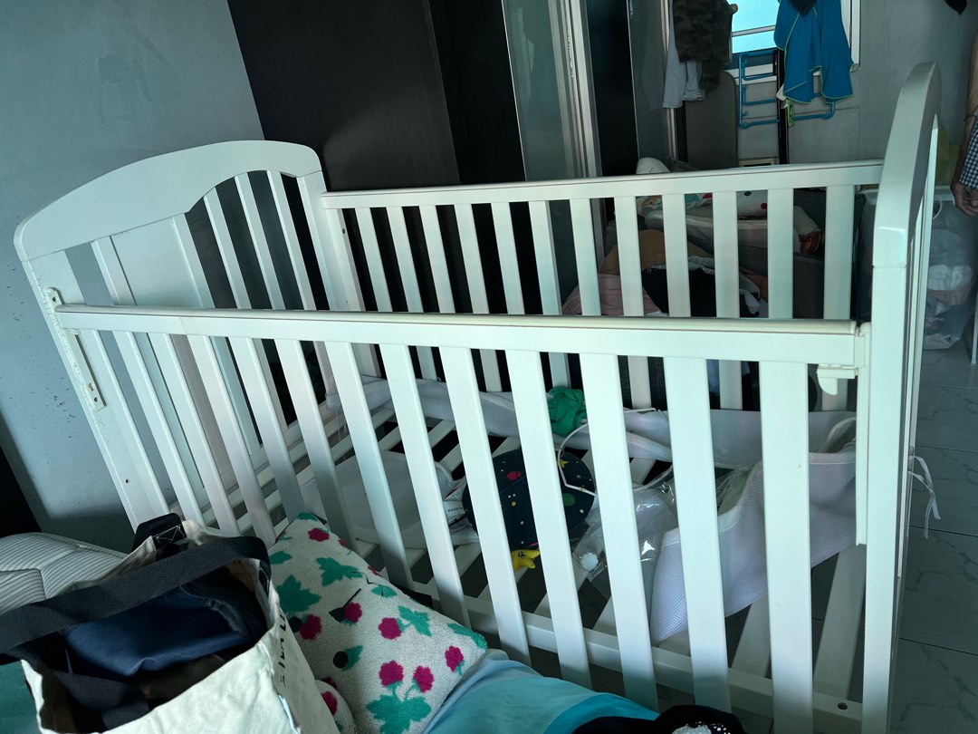 Happy dream 4 in 1 Baby Cot Convertible white, Babies & Kids, Baby