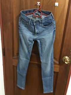 (Category: ) located in . Submitted by llwang (Listing ID 1193744305, Image 1). Description: .