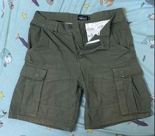 Jks寬鬆軍短褲