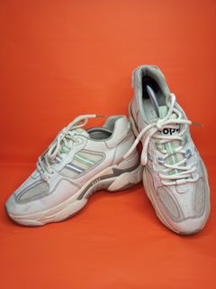 (Category: ) located in . Submitted by FootWearColleccion (Listing ID 1193662343, Image 1). Description: .
