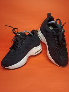 (Category: ) located in . Submitted by FootWearColleccion (Listing ID 1193662874, Image 1). Description: .