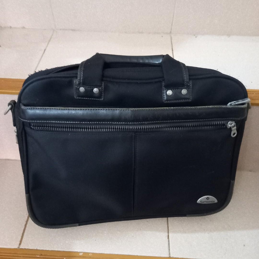 Laptop bag (Category: Laptop Bags & Sleeves) located in Mandaue City. Submitted by vlard21 (Listing ID 1193717964, Image 2). Description: Direct to the issue: Minimal sign of use still durable as shown in the photos. Preowned kindly manage your expectations. Samsonite brand. Please be considerate when haggling since I am already selling my collection at a very reasonable price. Ps. I am not always available but I will reply as soon as I've read y