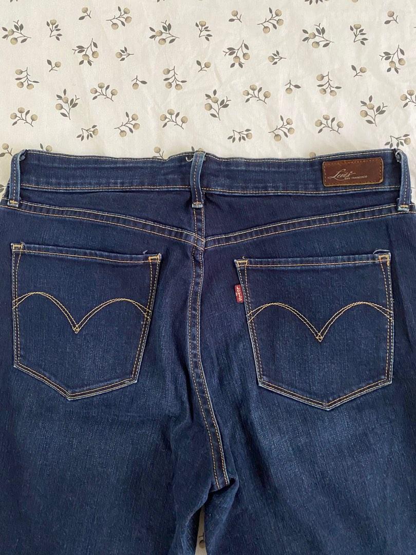 Levis (Category: Jeans & Leggings) located in Kuala Lumpur. Submitted by shzyryn (Listing ID 1193686792, Image 3). Description: Women Semi curve classic Slim leg I bought this levis jeans years ago but i rarely use. Hence the condition is like new..