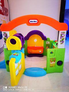 Little tikes playhouse with slides