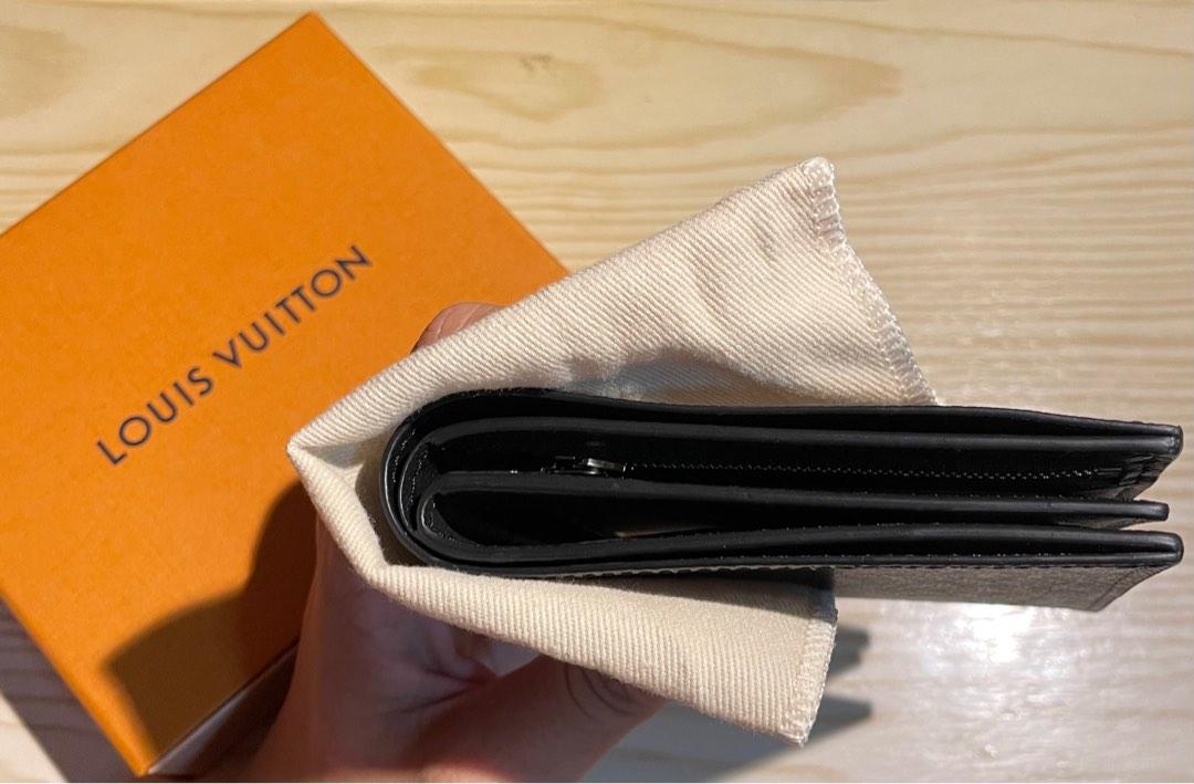 Louis Vuitton Amerigo Wallets For Mentally