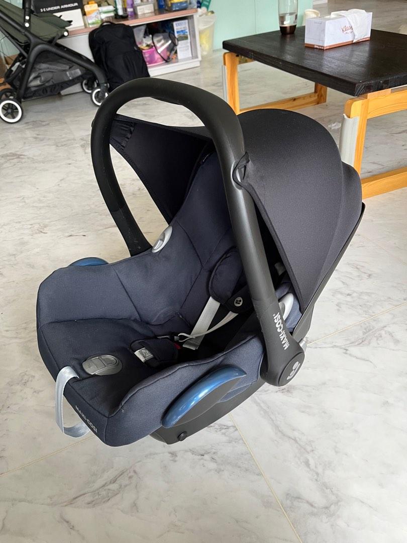 Maxi Cosi Canriofix 2022 + newborn insert + canopy insert, Babies