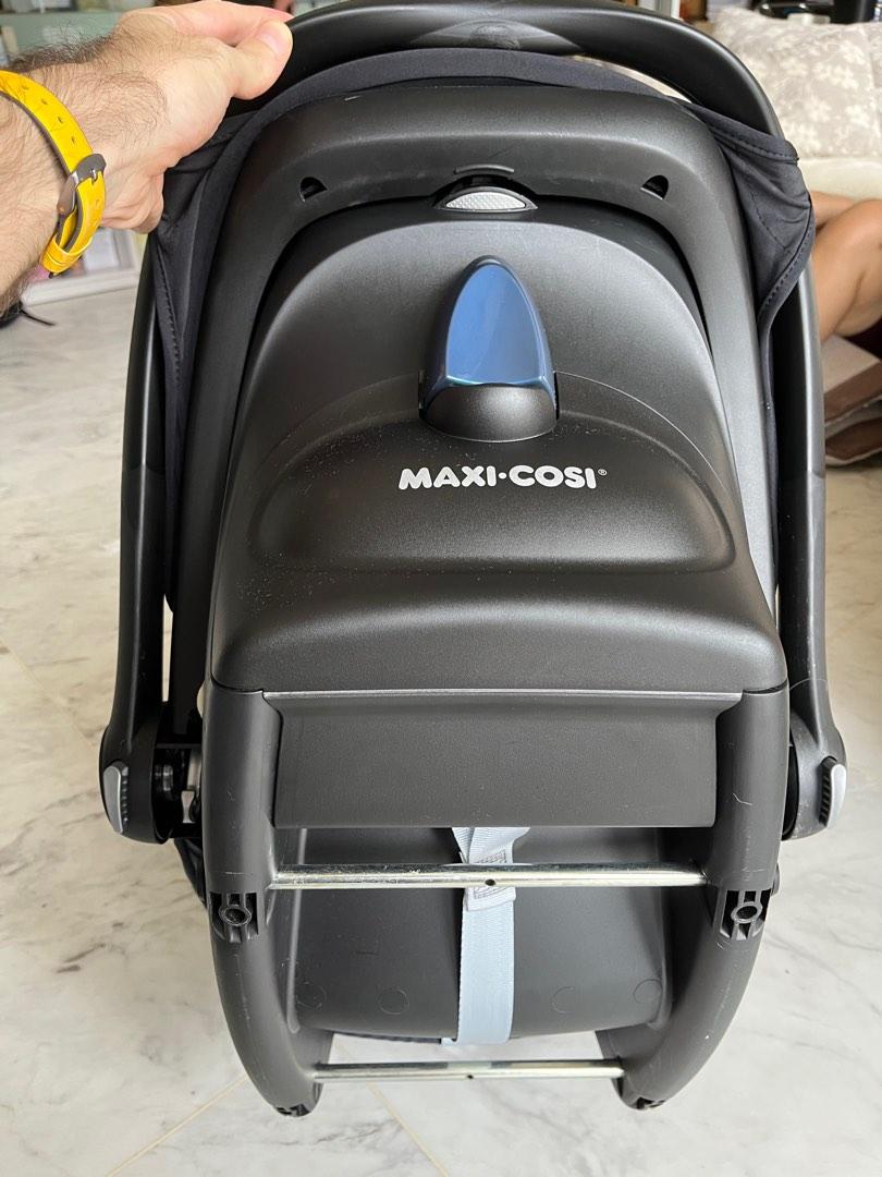 Maxi Cosi Canriofix 2022 + newborn insert + canopy insert, Babies