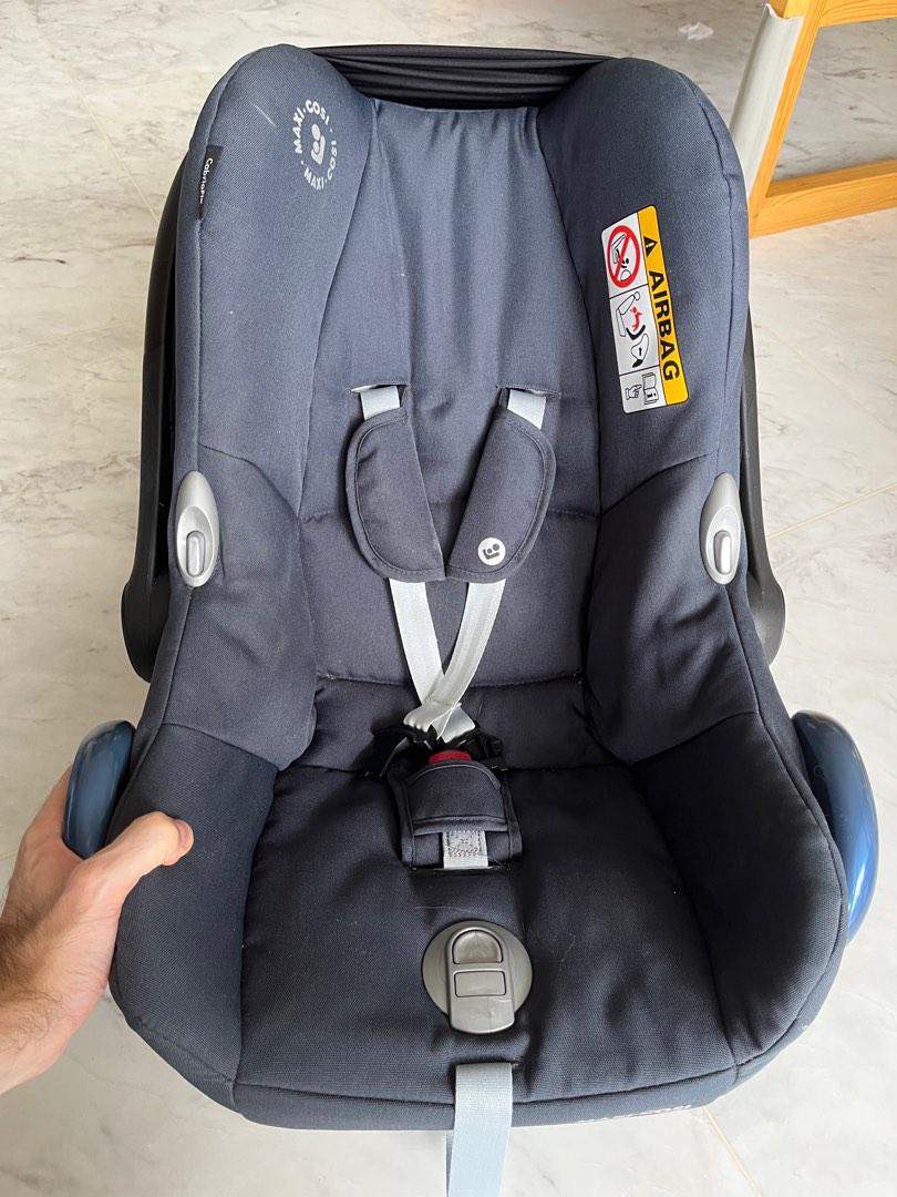 Maxi Cosi Canriofix 2022 + newborn insert + canopy insert, Babies