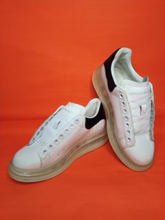 (Category: ) located in . Submitted by FootWearColleccion (Listing ID 1193662047, Image 1). Description: .