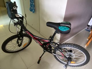 (Category: ) located in . Submitted by bljja (Listing ID 1193625466, Image 1). Description: .