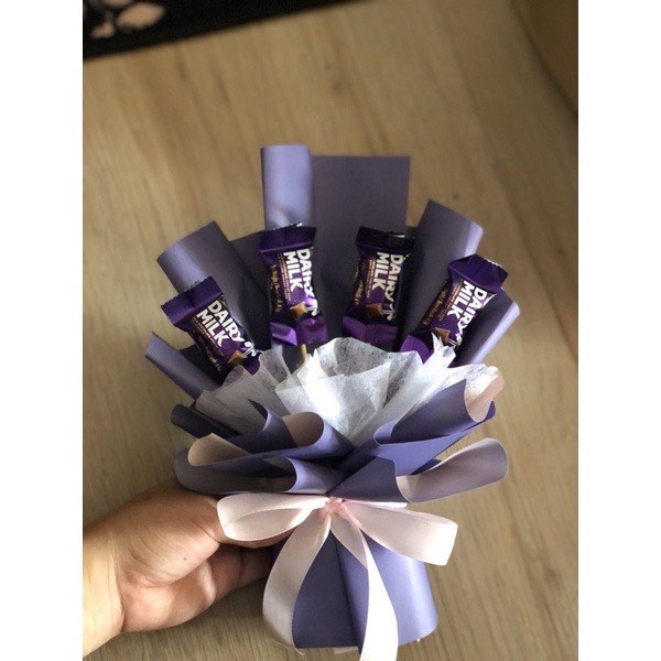 Chocolate Bouqet Murah Harga Bajet RM10, Food & Drinks, Gift Baskets &  Hampers on Carousell