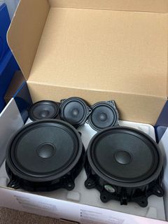 （分類：）位於 。 由 sneakerholic 提交（商品編號 1193632743，圖片 1）。簡介： 。