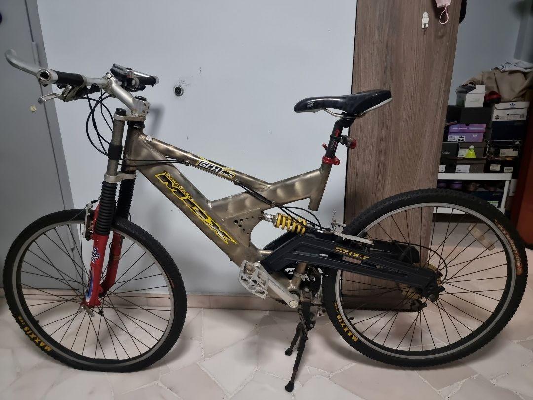 Mountain bike Mongoose MGX Sports Equipment Bicycles Parts Bicycles on Carousell
