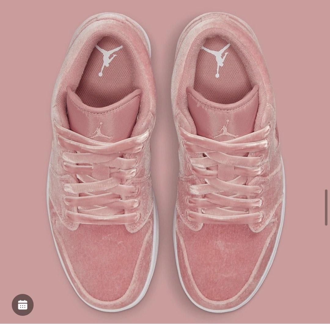 Nike air jordan pink top