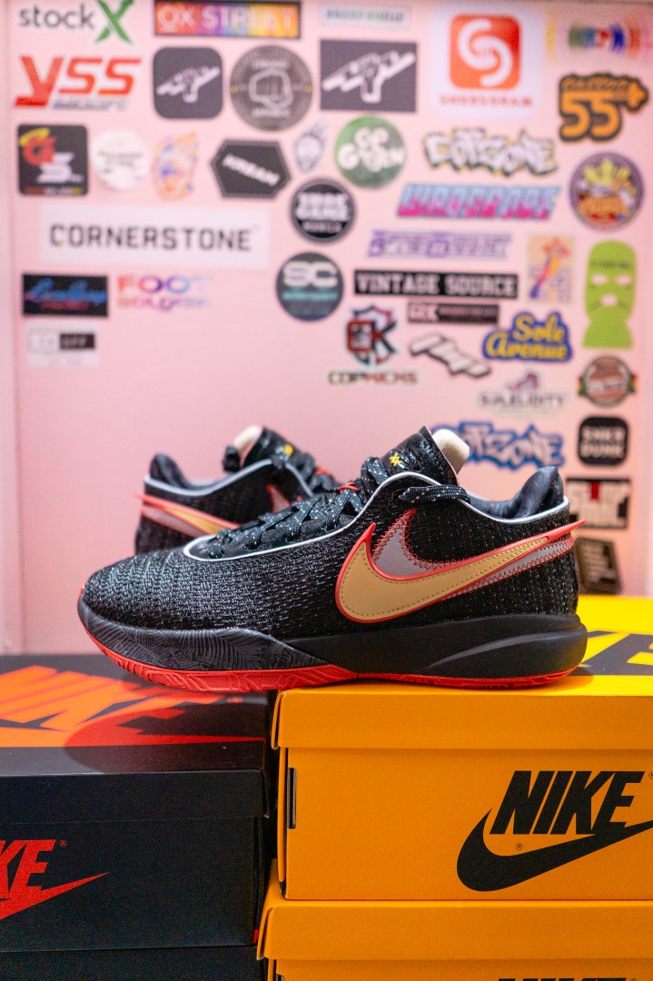 Nike Lebron 20 Miami Heat, Men's Fashion, Footwear, Sneakers on Carousell