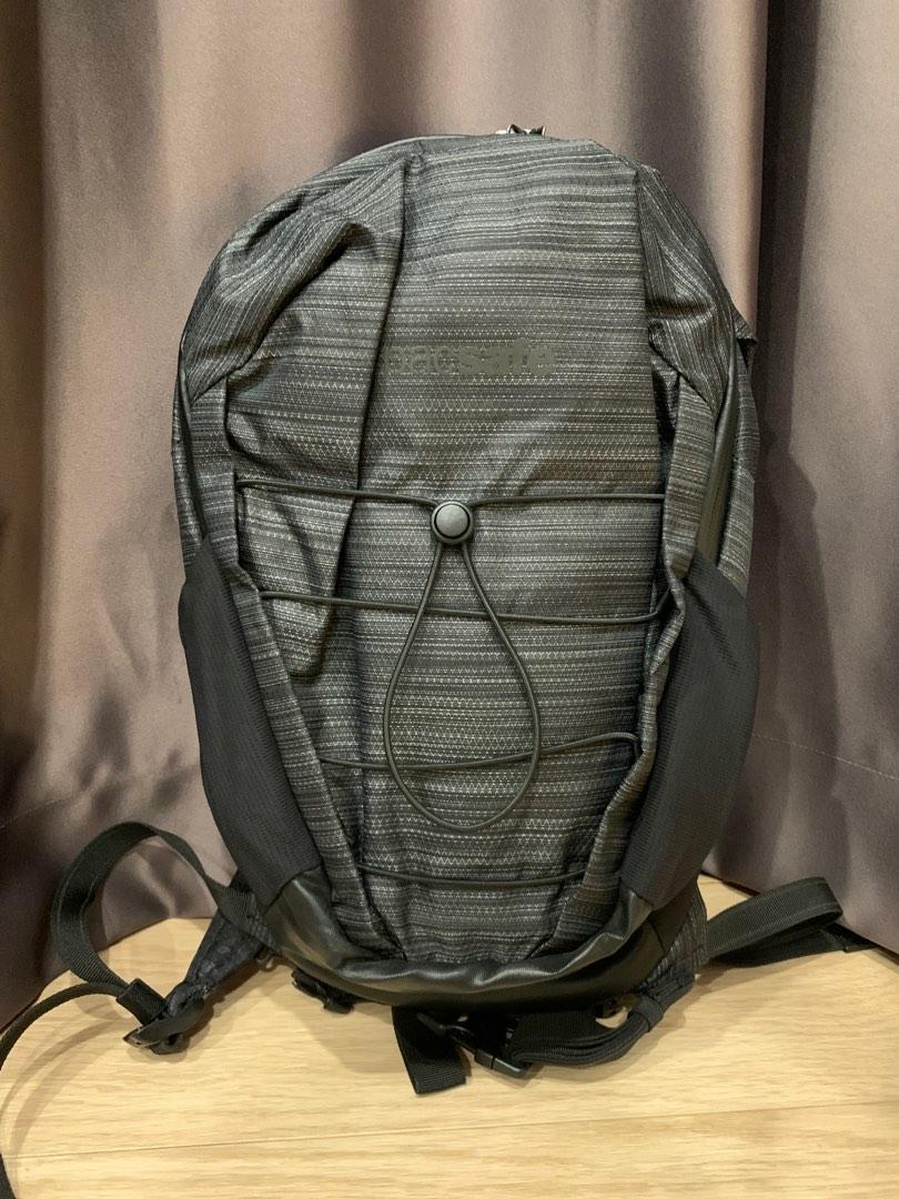 Pacsafe Venturesafe x12 Anti Theft backpack