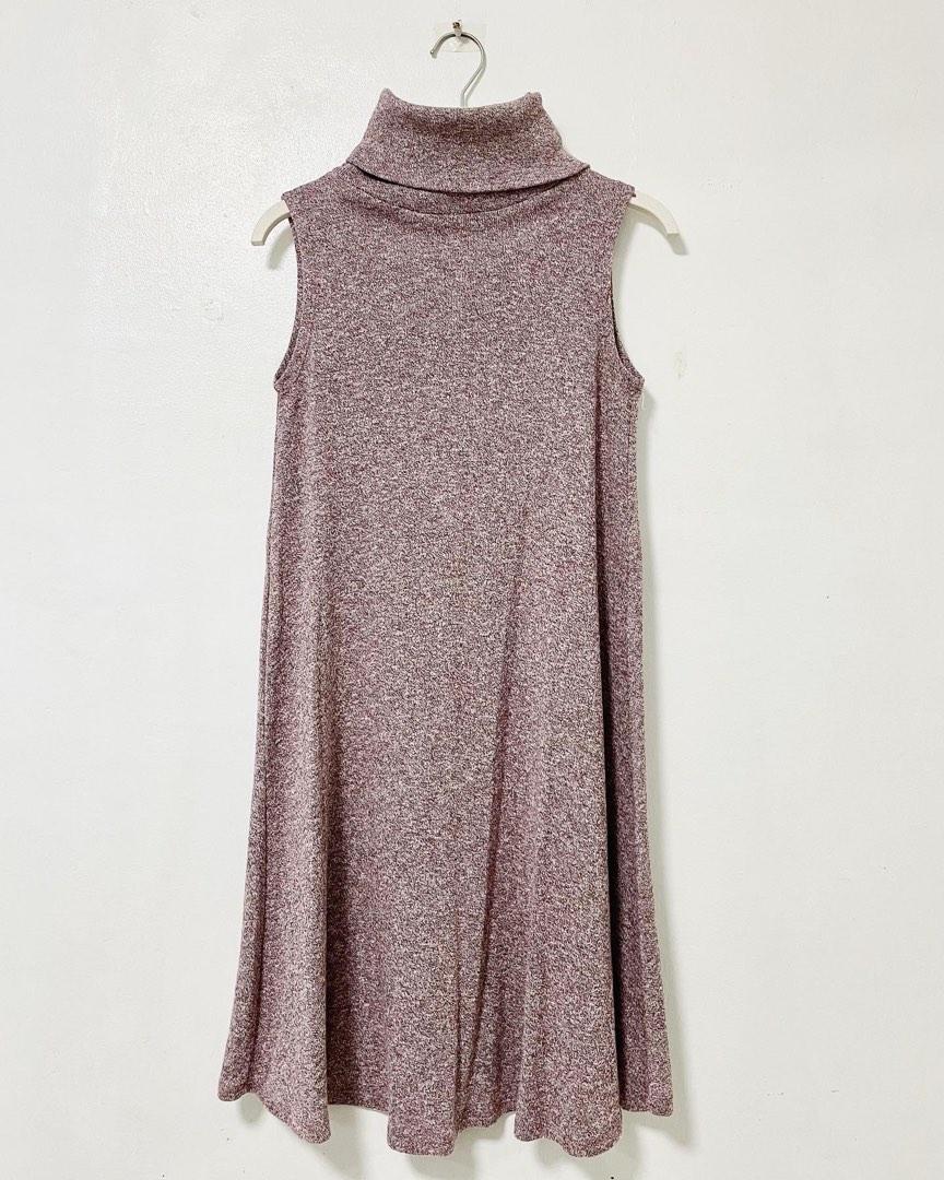 Red Turtleneck Semi-knitted Dress (Category: Dresses) located in Pasig City. Submitted by shopmaycab (Listing ID 1193633161, Image 1). Description: Best fits S-M frames.