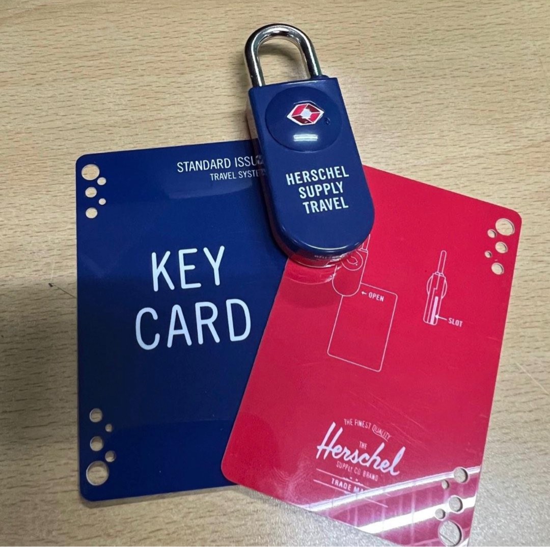 Herschel tsa card lock outlet