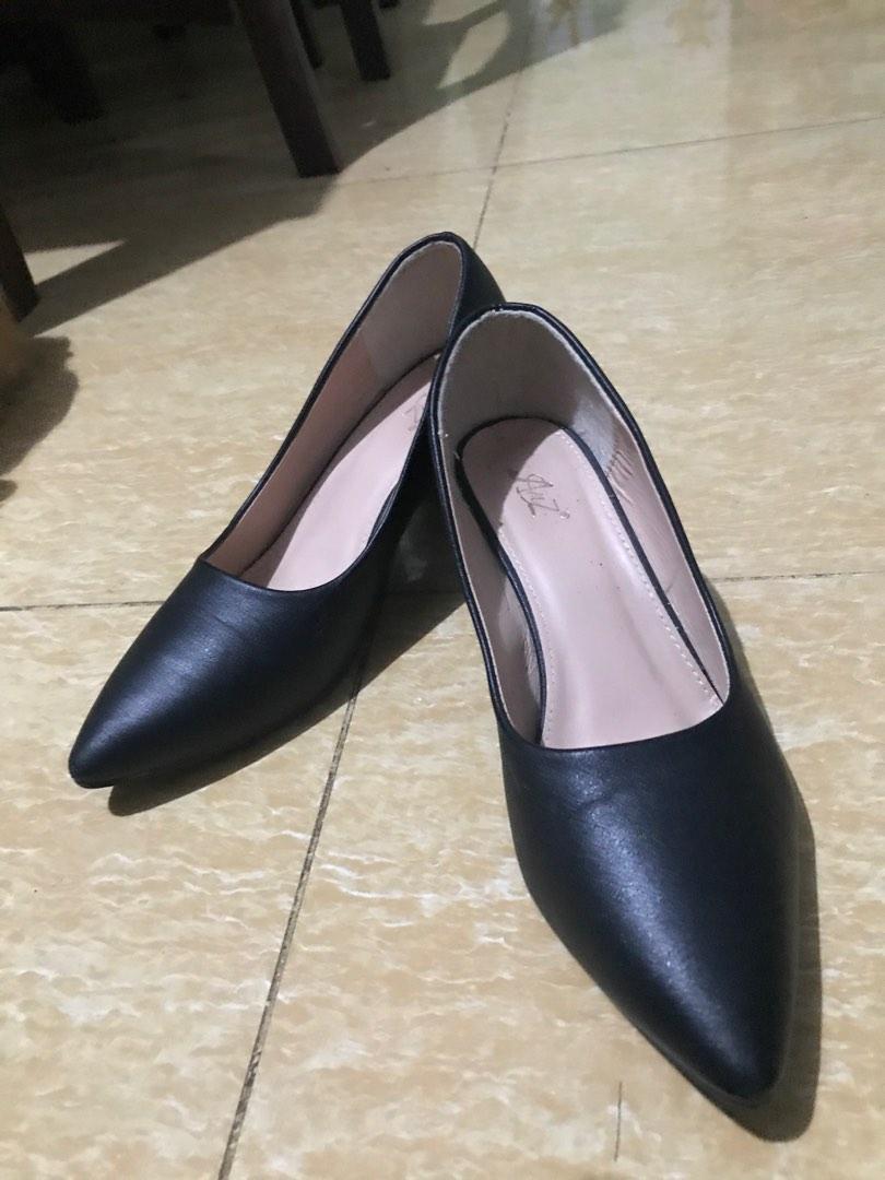 School shoes Women s Fashion Footwear Heels on Carousell
