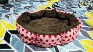 Small pet bed pink