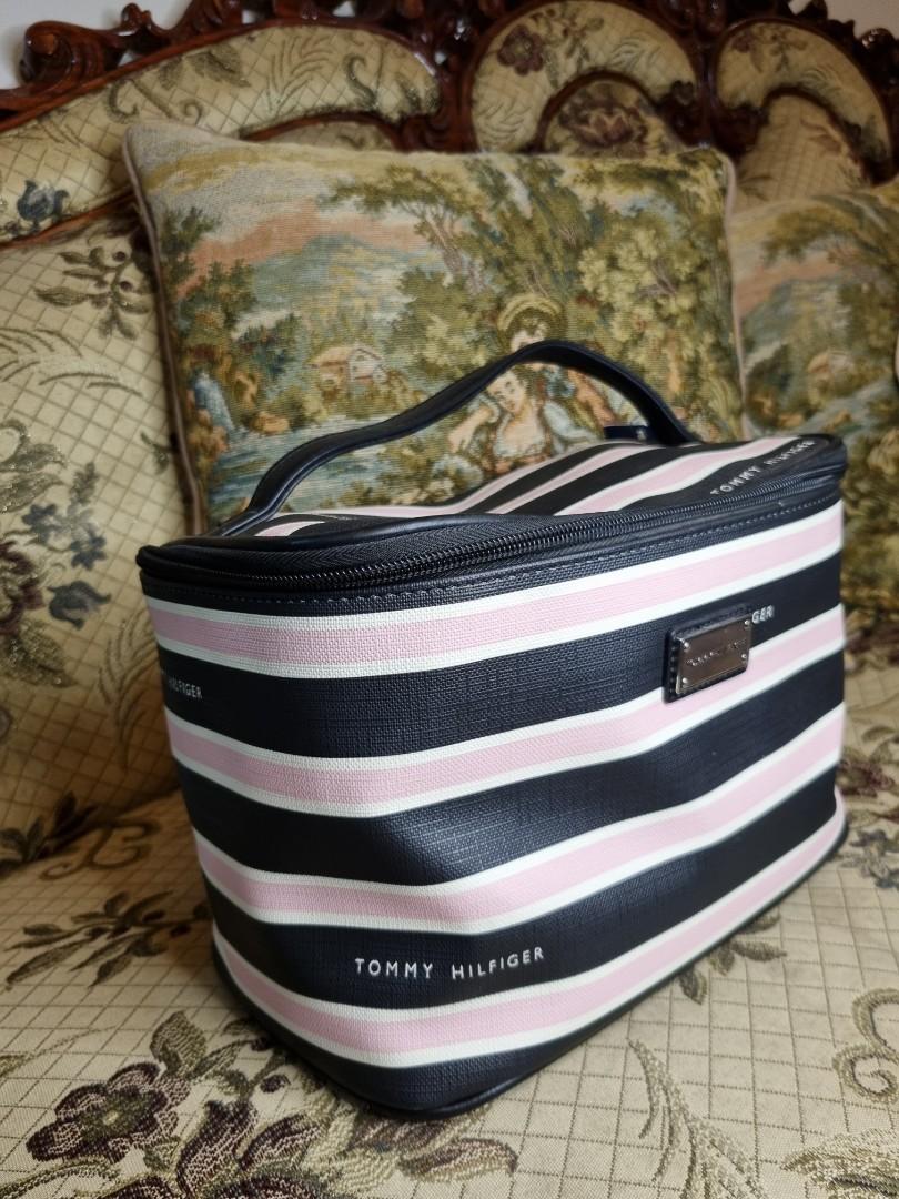 Tommy hilfiger sales cosmetic bag