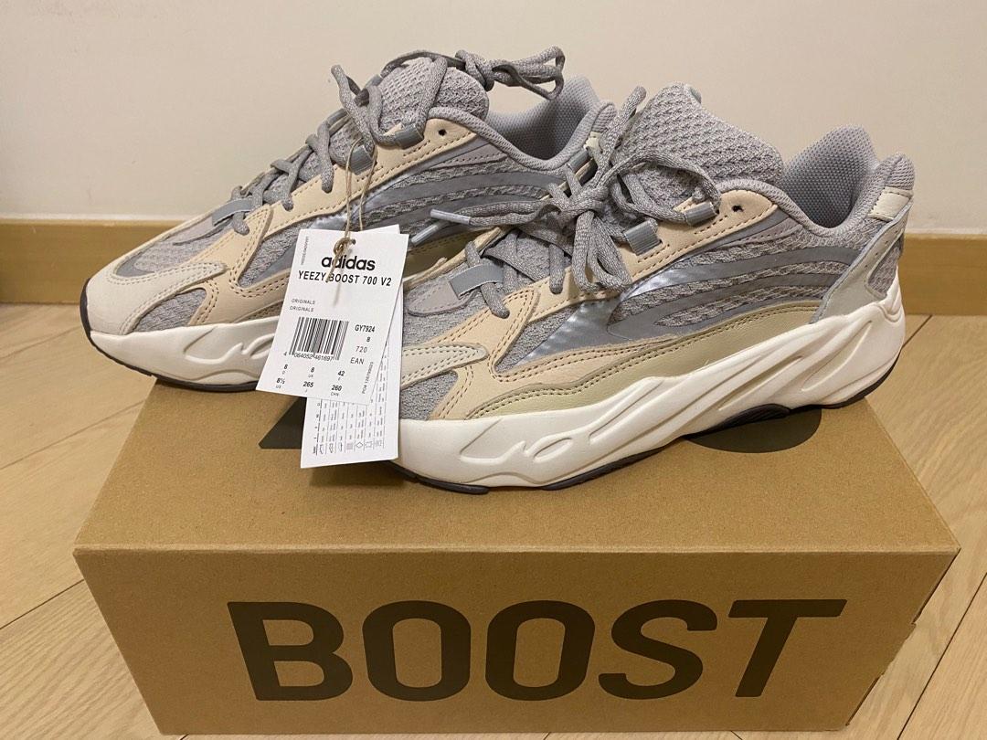 Yeezy Boost 700v2 Cream Adidas UK8 