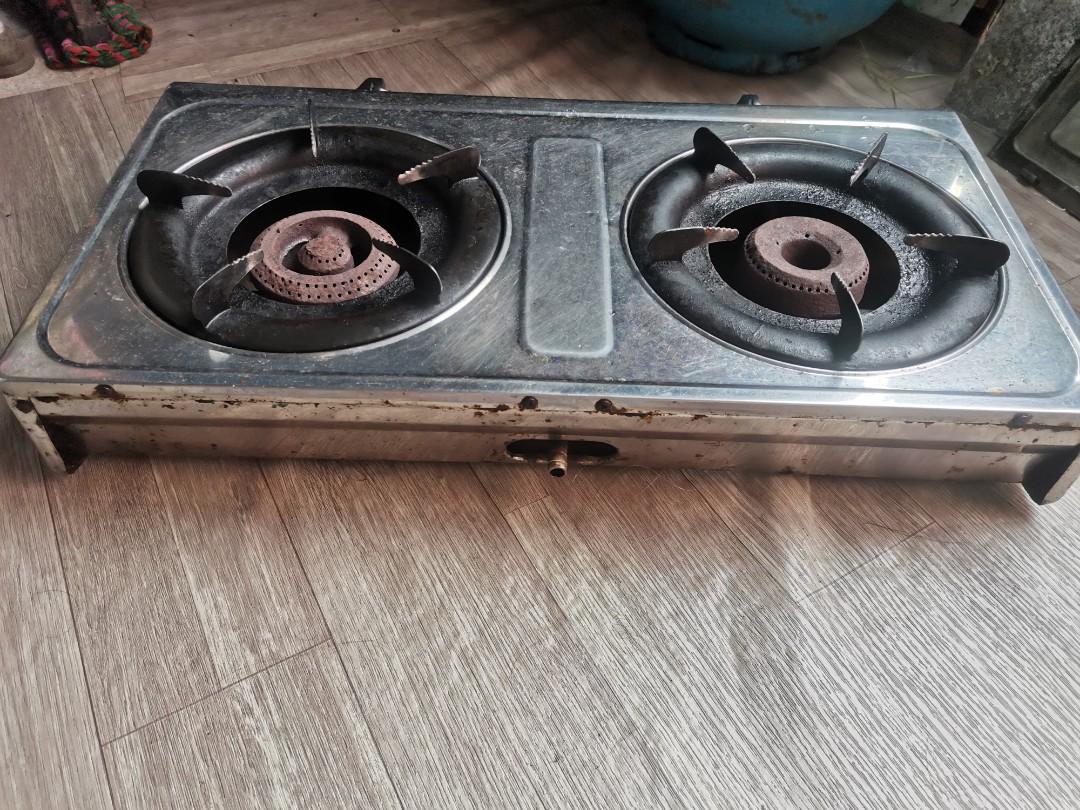 Used gas stove rack and stove fs, Furniture & Home Living, Kitchenware