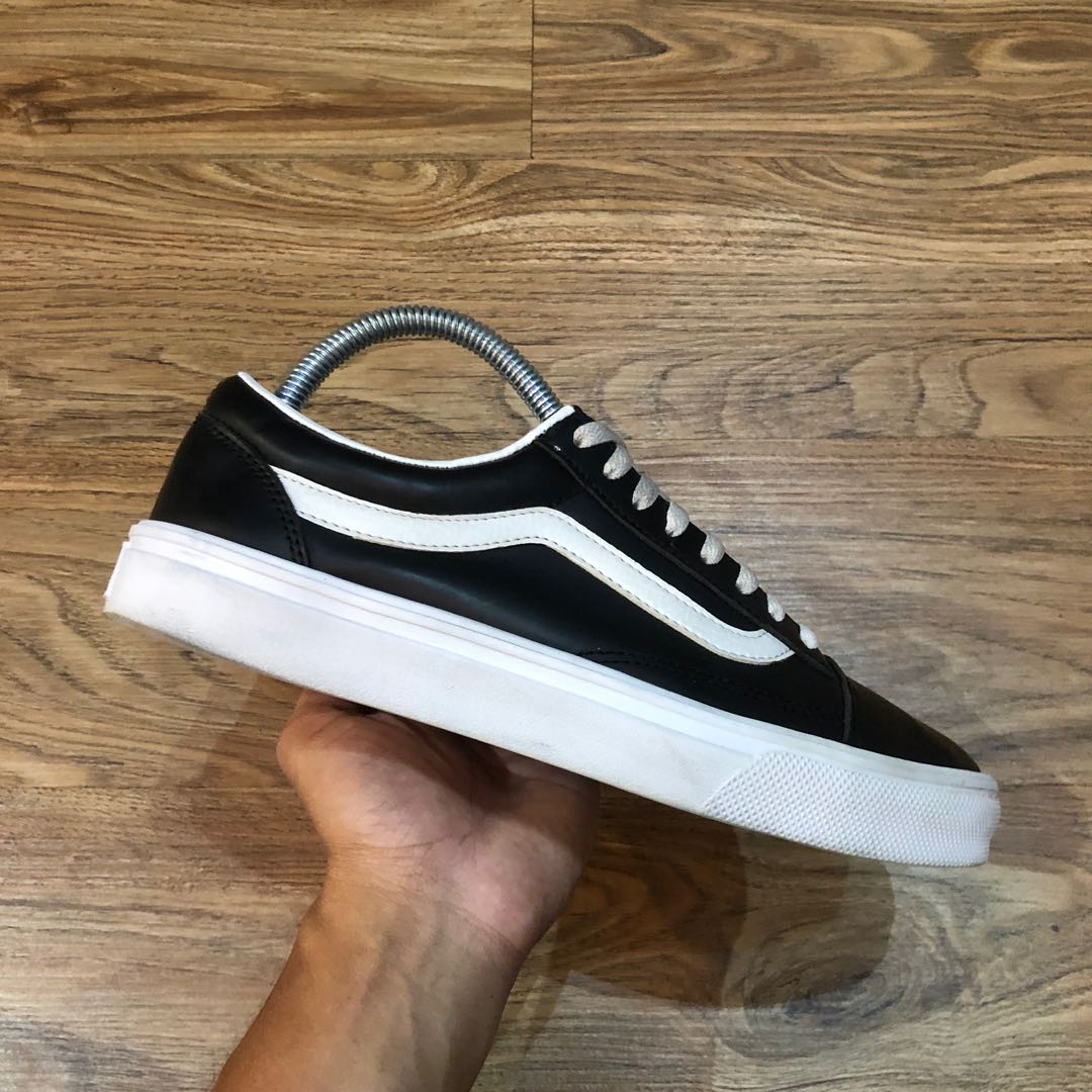 Vans old skool 2025 black white japan market