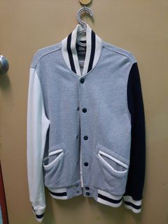 (Category: ) located in . Submitted by maddd_ (Listing ID 1193740473, Image 1). Description: .