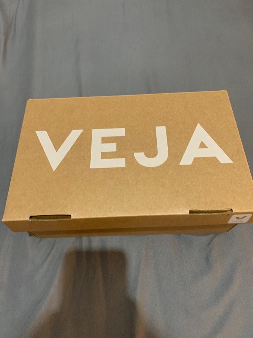 VEJA BRAND NEW, Women's Fashion, Footwear, Sneakers on Carousell