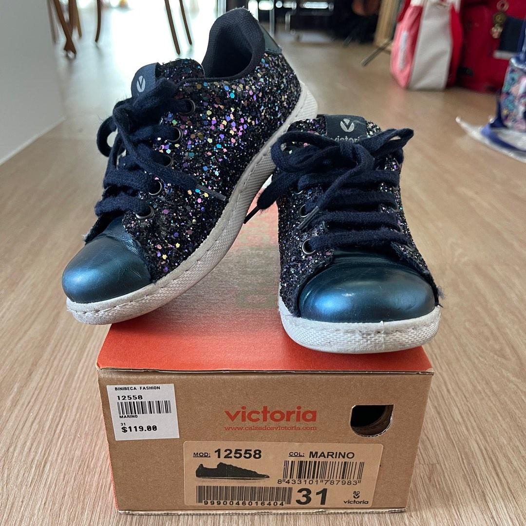 Victoria kids shoes store