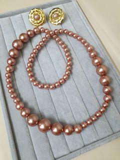Vintage chunky pink pearl necklace and earrings