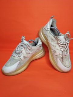 (Category: ) located in . Submitted by FootWearColleccion (Listing ID 1193662644, Image 1). Description: .