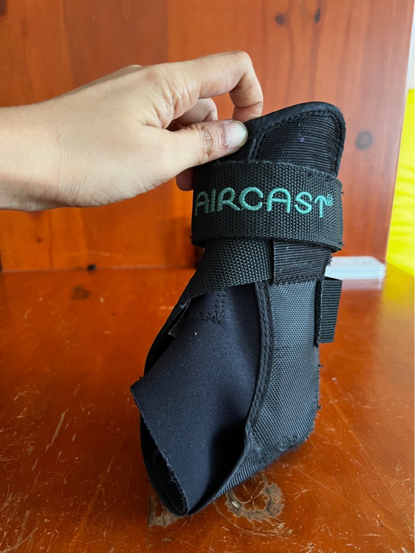 Aircast Ankle Support Brace, Right Foot, Small, Health & Nutrition
