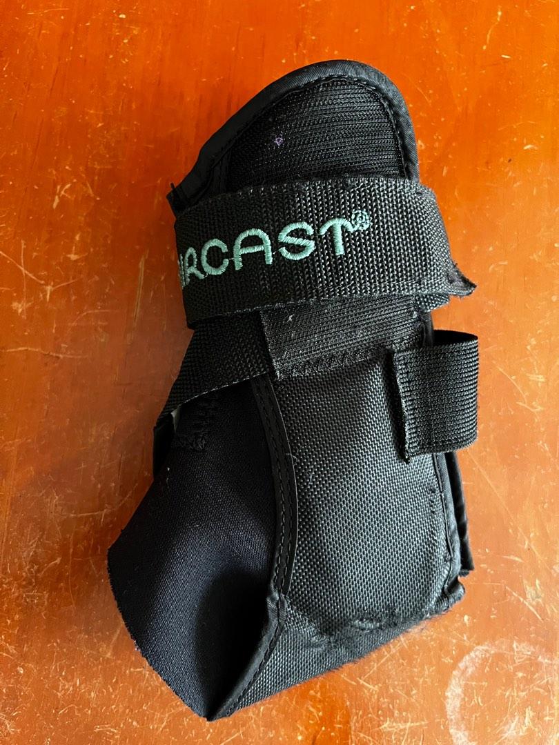 Aircast Ankle Support Brace, Right Foot, Small, Health & Nutrition