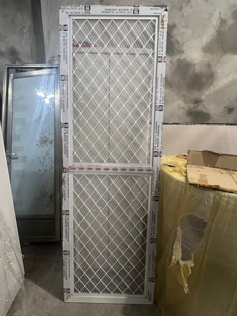 Aluminum Screen door, Furniture & Home Living, Security & Locks, Locks